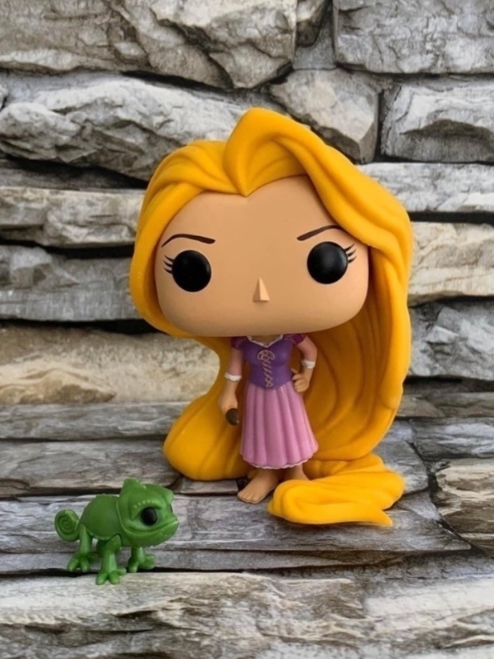 2015 Disney Rapunzel & Pascal Tangled 147 Funko Pop Vinyl Collector Figure Doll